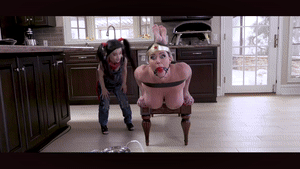 christinacarter.com - Wonder Woman Tiny Terror pt2 thumbnail